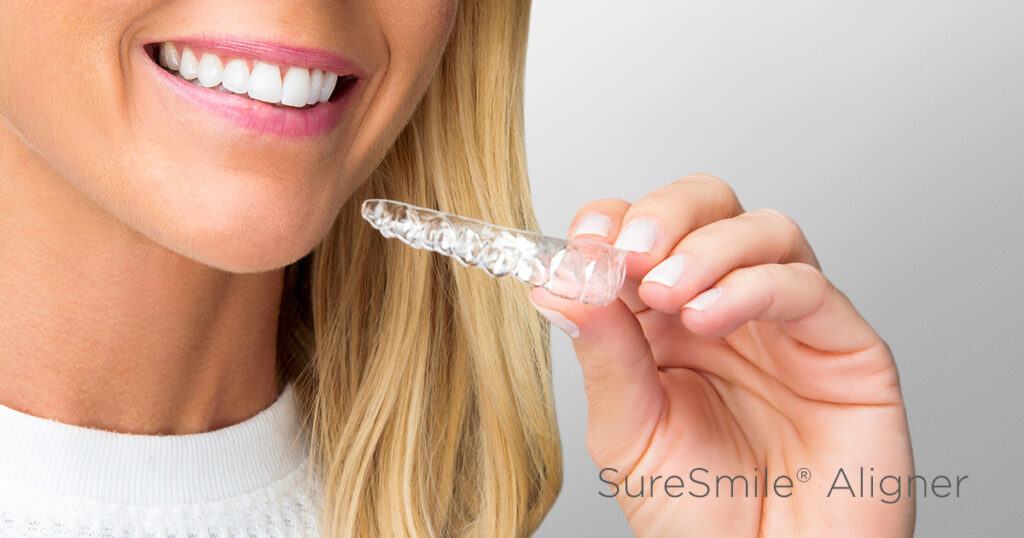 Transparente SureSmile Aligner zur unsichtbaren Zahnkorrektur
